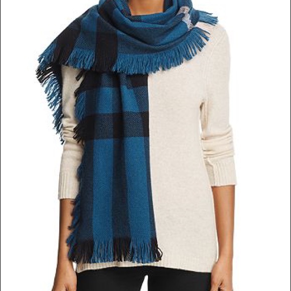 Burberry half mega fringe scarf
